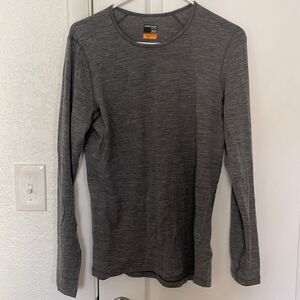 NEW icebreaker Merino 200 Crew long sleeve